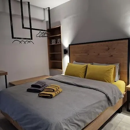 Vv Cosy Host 1 *