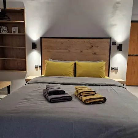 Vv Cosy Host 1 Private Parking شقة لاريسا